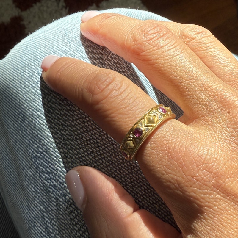 Vintage 18k Yellow Gold Rubilight and Diamond Pyramid Ring