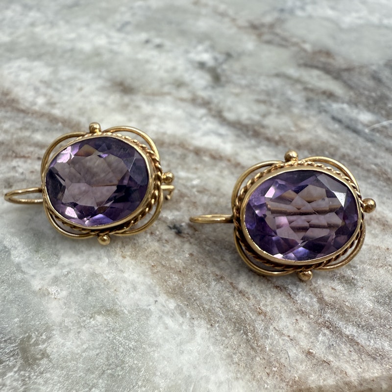 14k Yellow Gold Oval Amethyst Drop Earrings