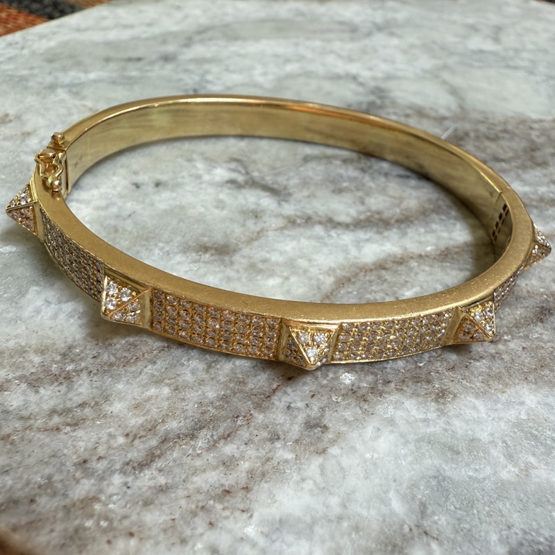 Anita Ko 18k Yellow Oval Diamond Bracelet with Diamond Spikes