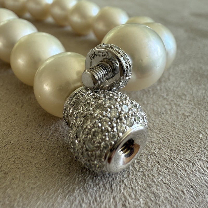 Vintage South Sea Pearl Necklace with 18k White Gold Diamond Clasp