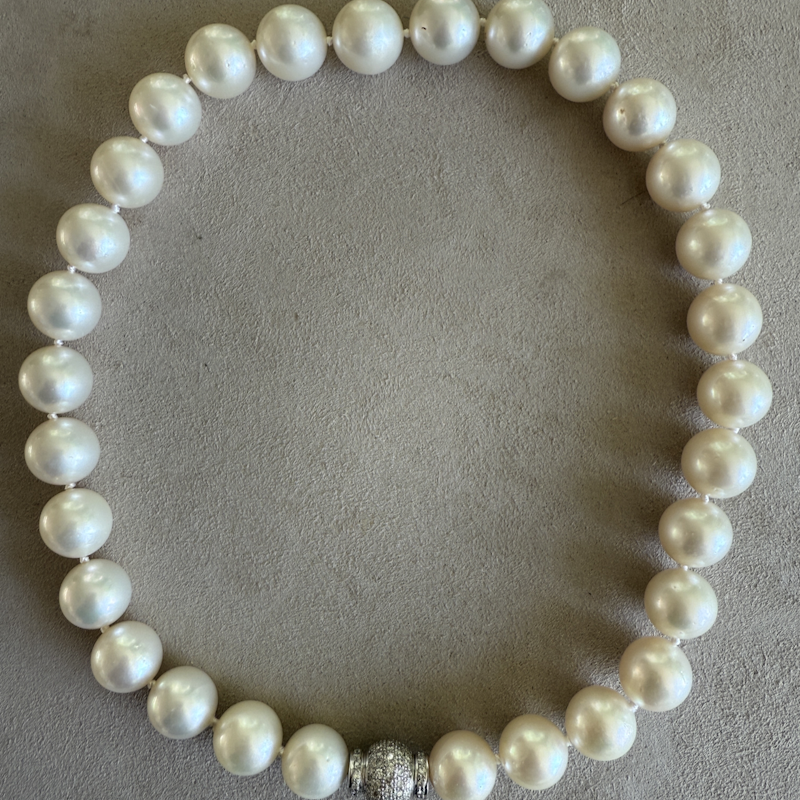 Vintage South Sea Pearl Necklace with 18k White Gold Diamond Clasp