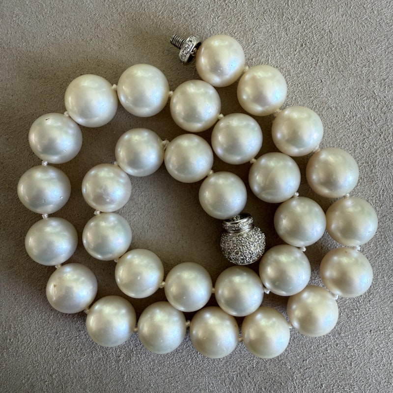 Vintage South Sea Pearl Necklace with 18k White Gold Diamond Clasp