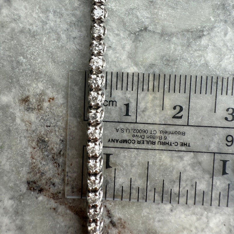 14k White Gold Round Diamond Tennis Bracelet