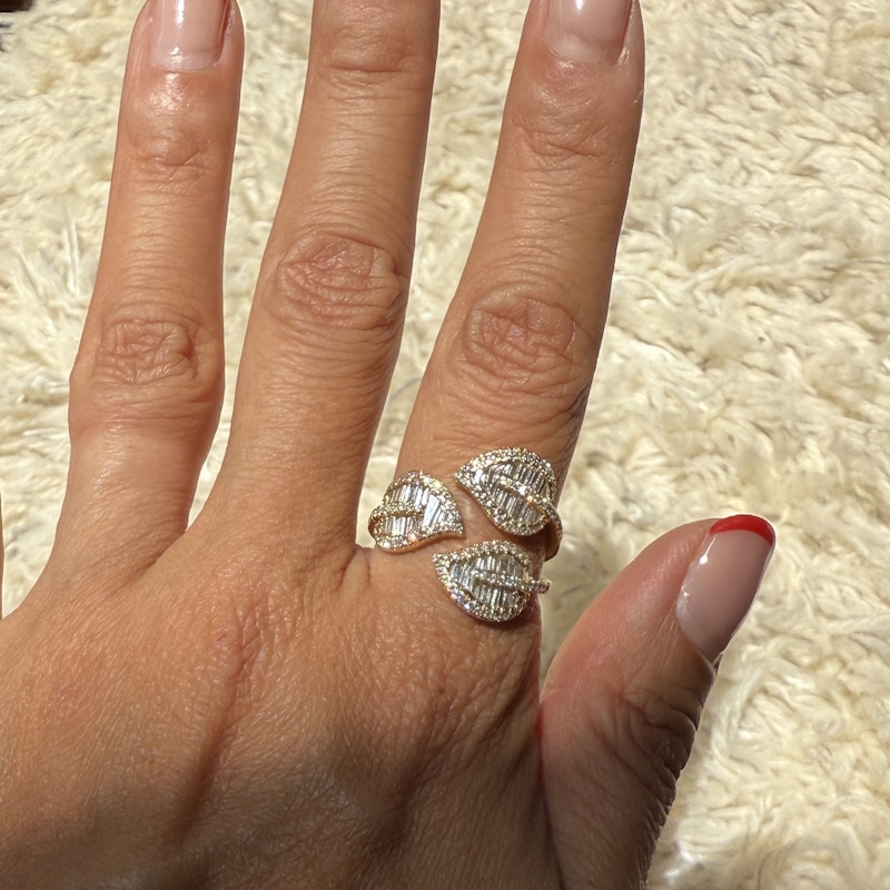 18k Yellow Gold Diamond Tri-Leaf Ring
