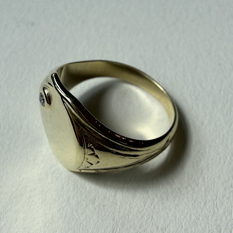 Vintage 14k Yellow Gold Diamond Pinky Signet Ring