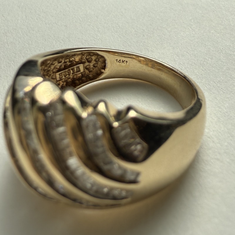 Vintage 14k Yellow Gold Diamond Croissant Dome Ring