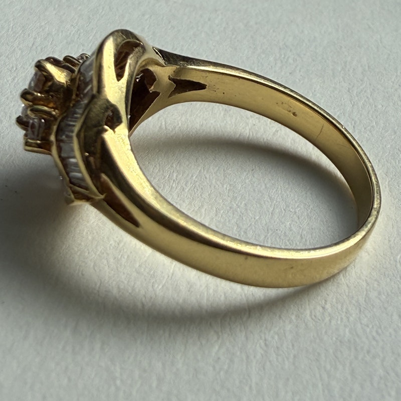 Vintage 14k Yellow Gold Diamond Wave Ribbon Ring