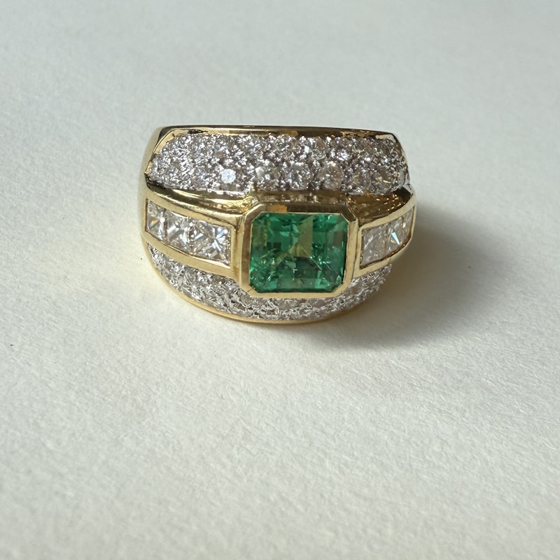 Vintage 18k Yellow Gold Extra Wide Emerald & Diamond Ring