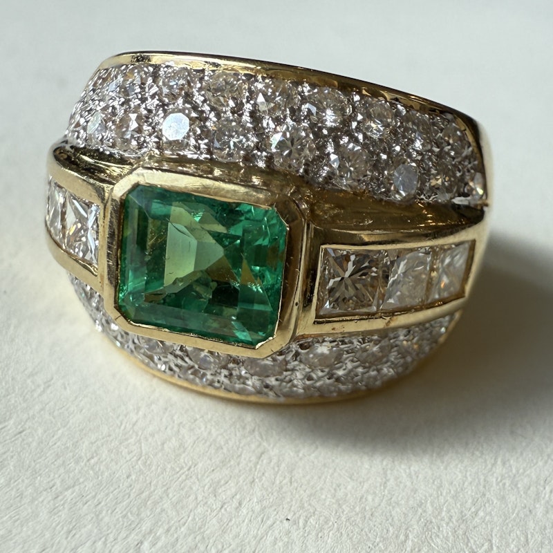 Vintage 18k Yellow Gold Extra Wide Emerald & Diamond Ring