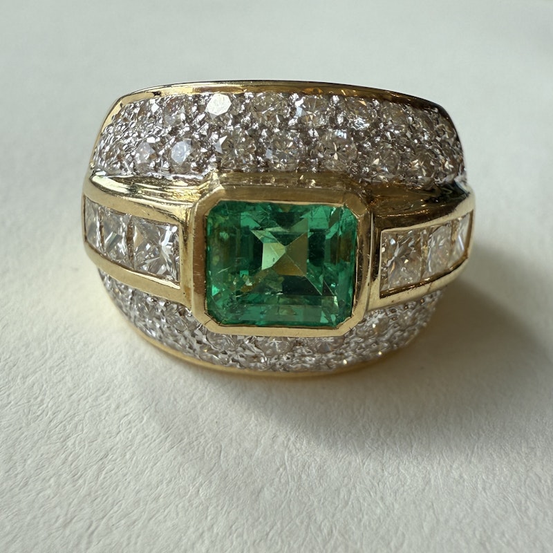 Vintage 18k Yellow Gold Extra Wide Emerald & Diamond Ring
