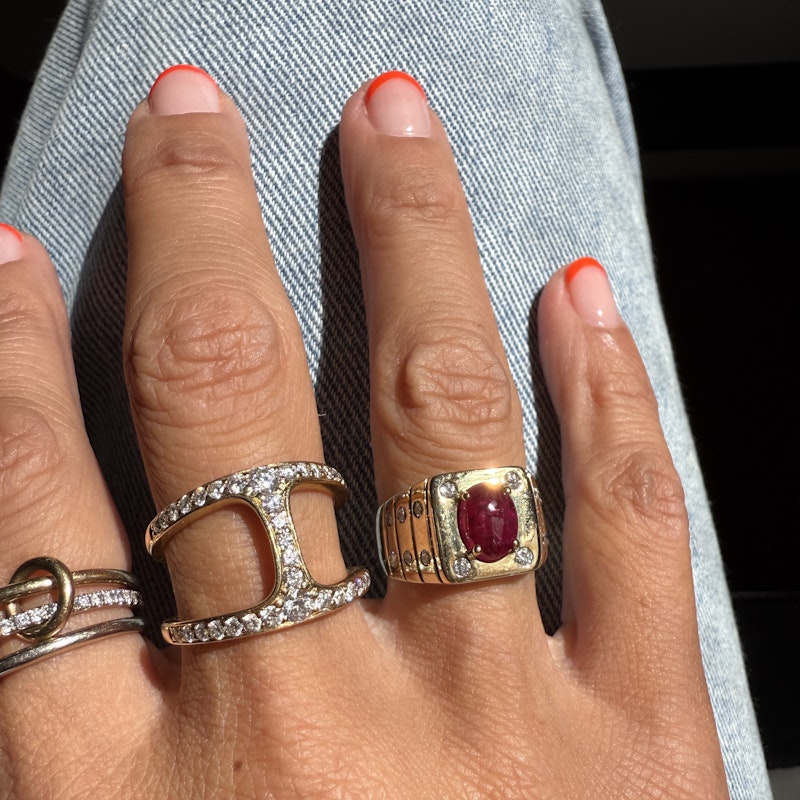 Vintage 14k Yellow Gold Cabochon Ruby & Diamond Ribbed Ring
