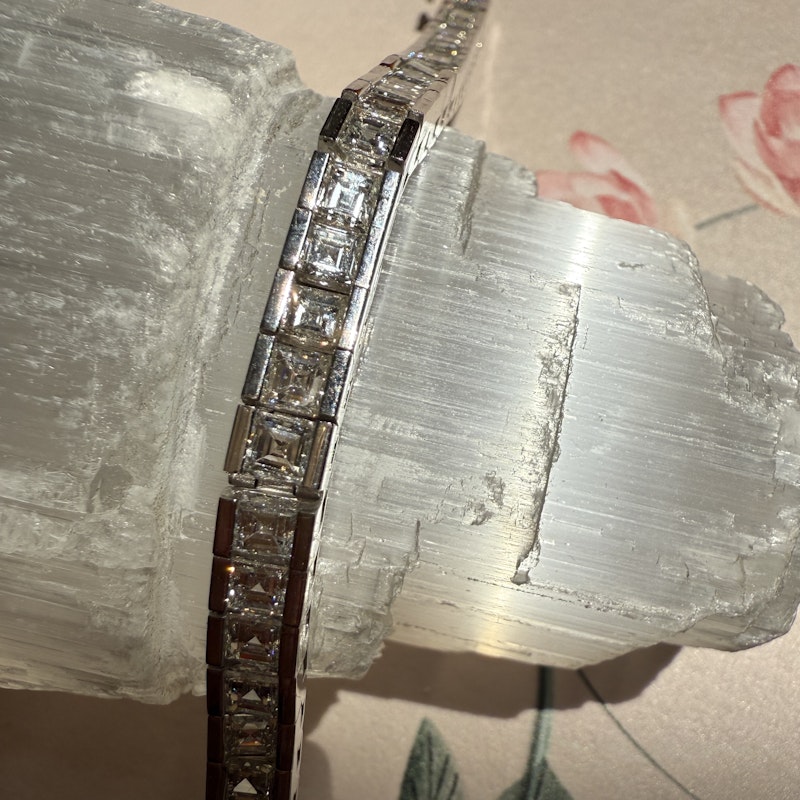 18k White Gold Channel-Set Square Diamond Tennis Bracelet (10ct)