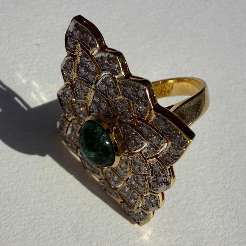 Vintage 14k Yellow Gold Emerald Cabochon and Pavé Diamond Ring