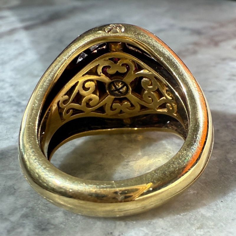 Vintage 18k Yellow Gold Halo Ruby & Diamond Signet Ring