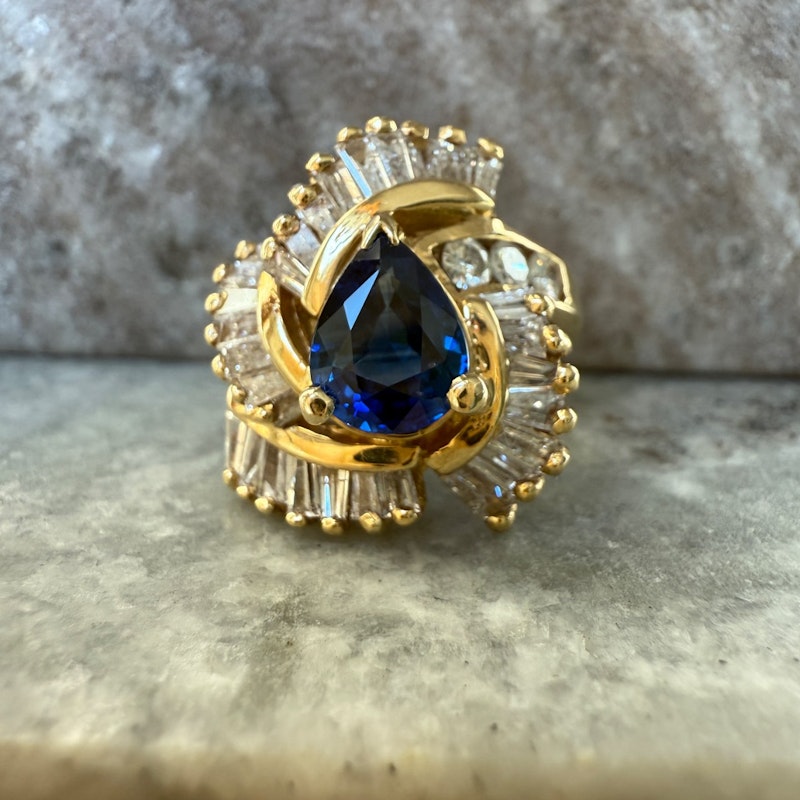 Vintage 14k Yellow Gold Pear Blue Sapphire & Diamond Swirl Ring