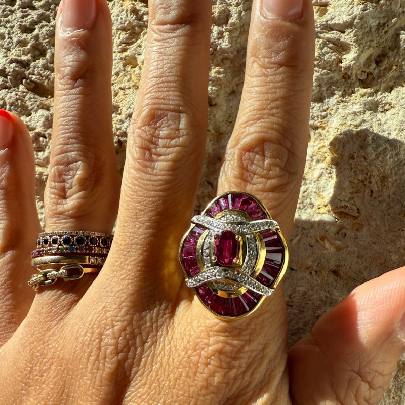 Vintage 18k Yellow Gold Ruby & Diamond Art Deco Cocktail Ring