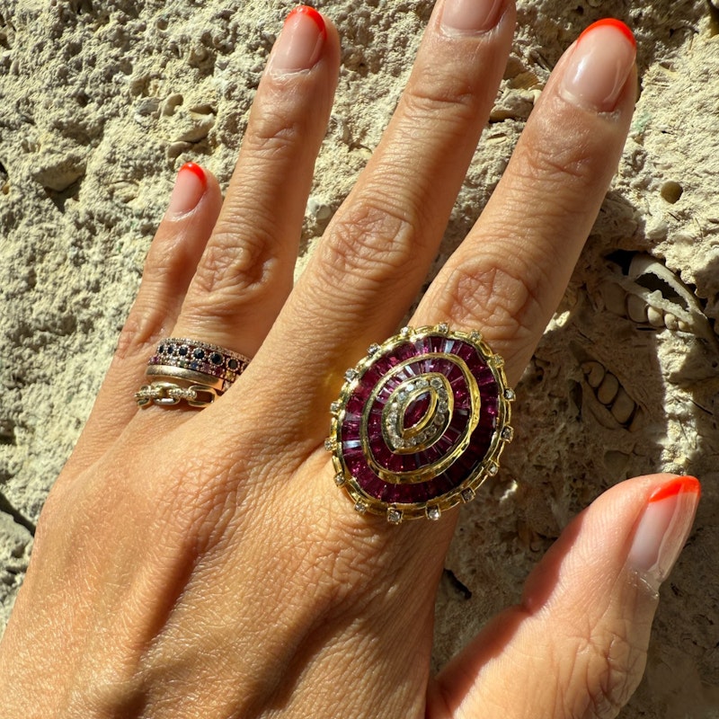 Vintage 18k Yellow Gold Ruby & Diamond Marquise Baguette Cocktail Ring