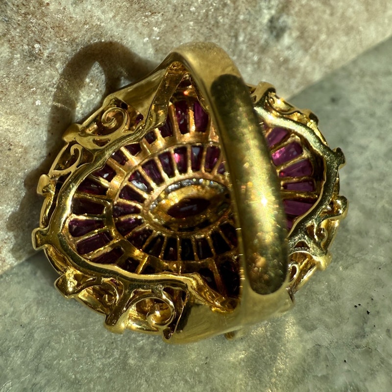 Vintage 18k Yellow Gold Ruby & Diamond Marquise Baguette Cocktail Ring