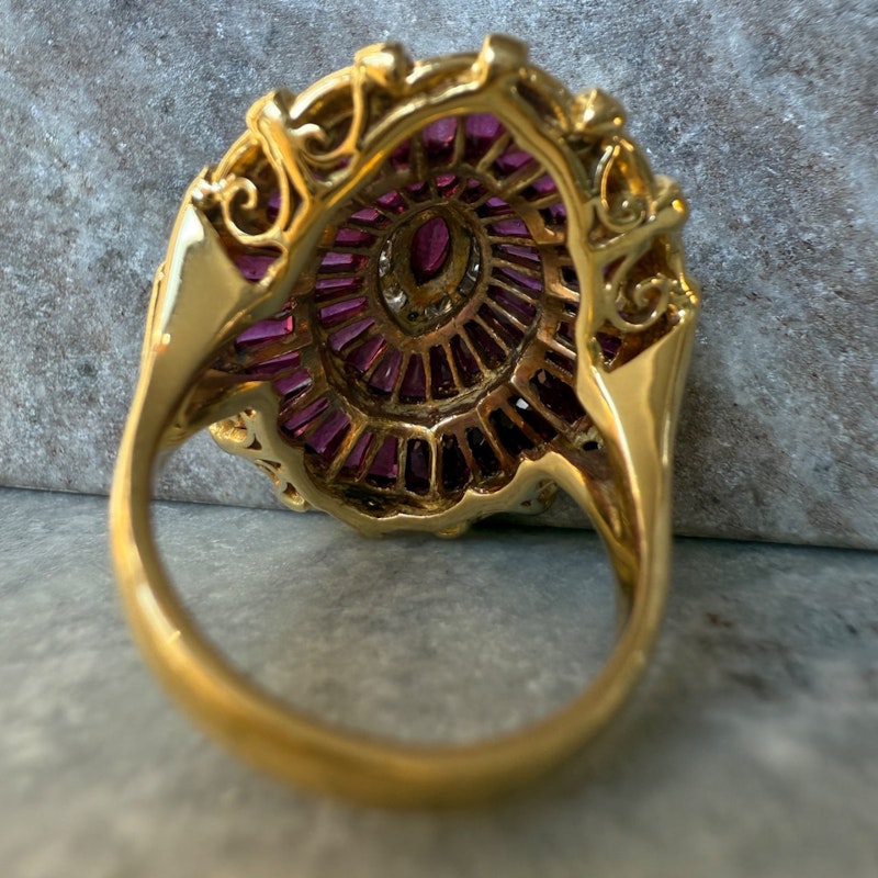 Vintage 18k Yellow Gold Ruby & Diamond Marquise Baguette Cocktail Ring