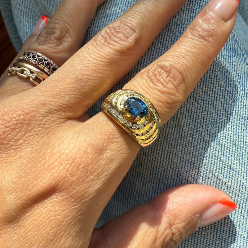 Vintage 18k Yellow Gold Oval Sapphire & Diamond Dome Ring
