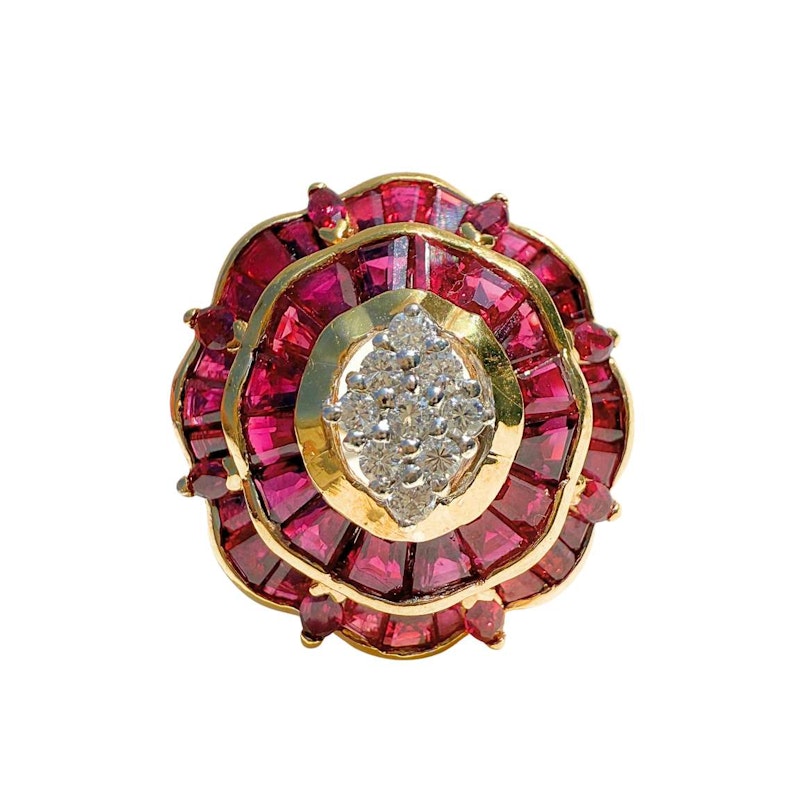 Vintage 14k Yellow Gold Ruby & Diamond Cluster Cocktail Ring