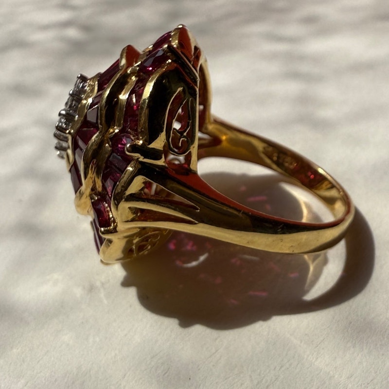 Vintage 14k Yellow Gold Ruby & Diamond Cluster Cocktail Ring
