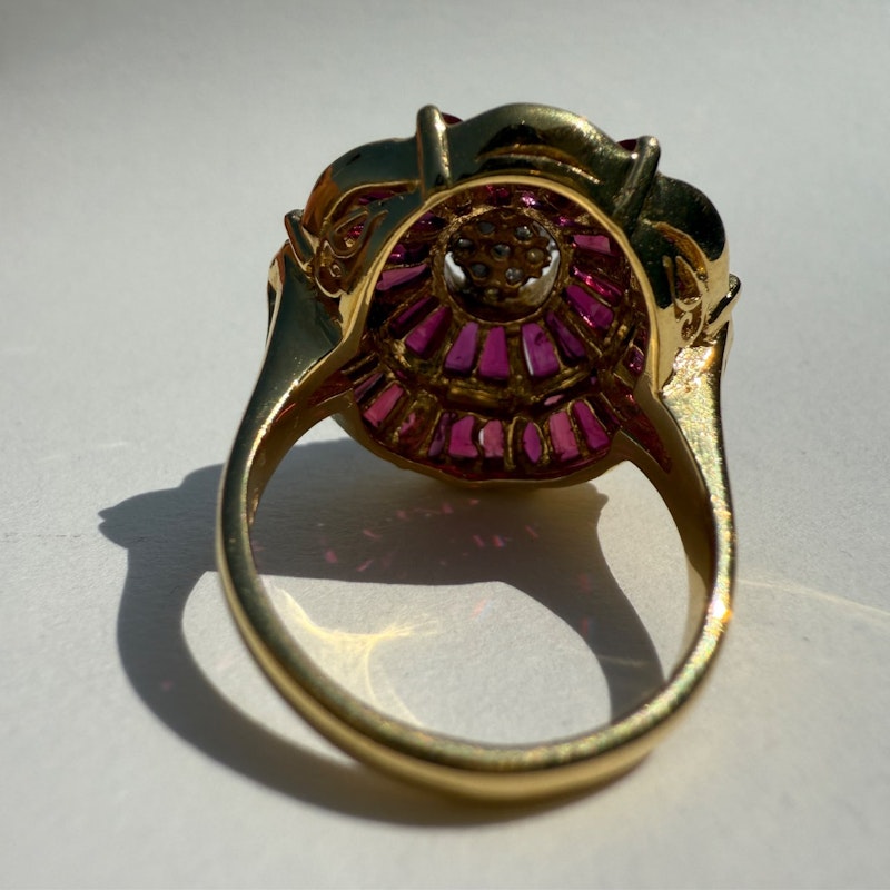 Vintage 14k Yellow Gold Ruby & Diamond Cluster Cocktail Ring