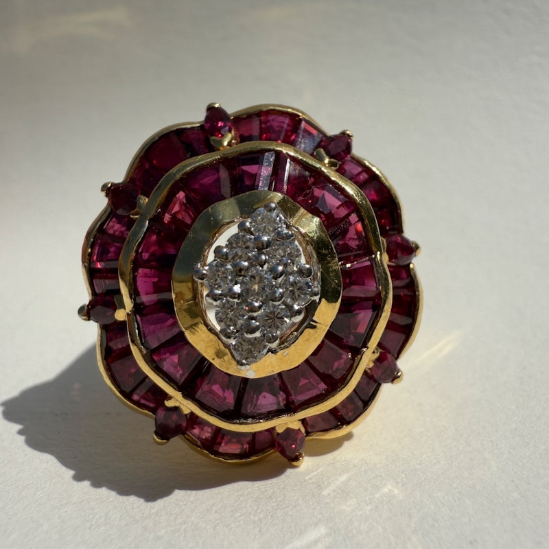 Vintage 14k Yellow Gold Ruby & Diamond Cluster Cocktail Ring