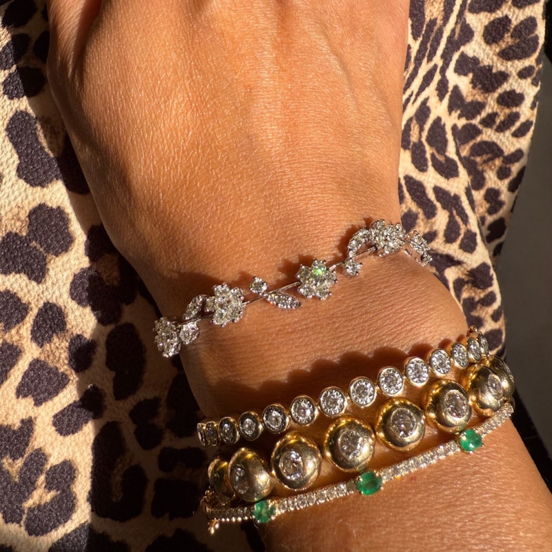 18k White Gold Diamond Floral Motif Tennis Bracelet