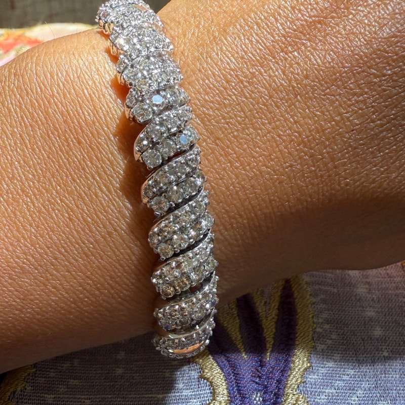 14k White Gold Round Diamond Spiral Link Tennis Bracelet