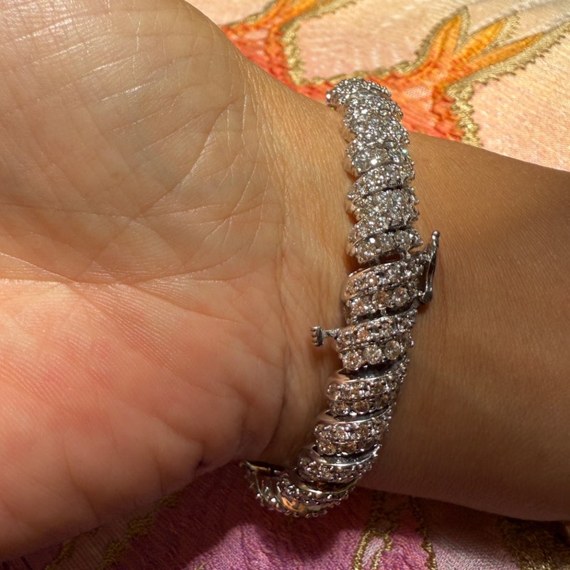 14k White Gold Round Diamond Spiral Link Tennis Bracelet