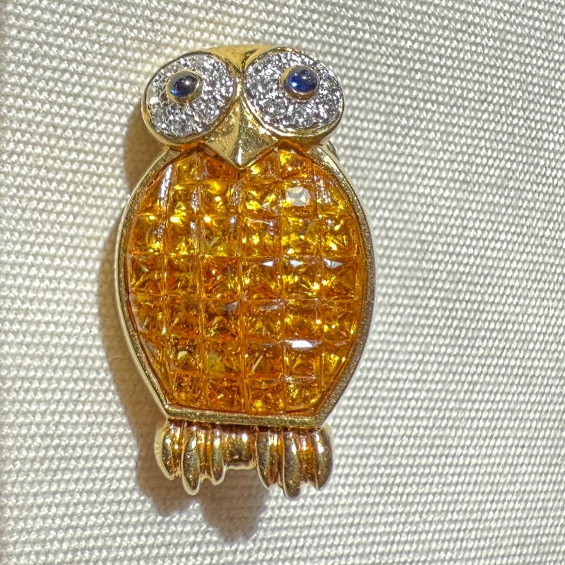Vintage 18k Yellow Gold Owl Brooch with Sapphires & Diamond