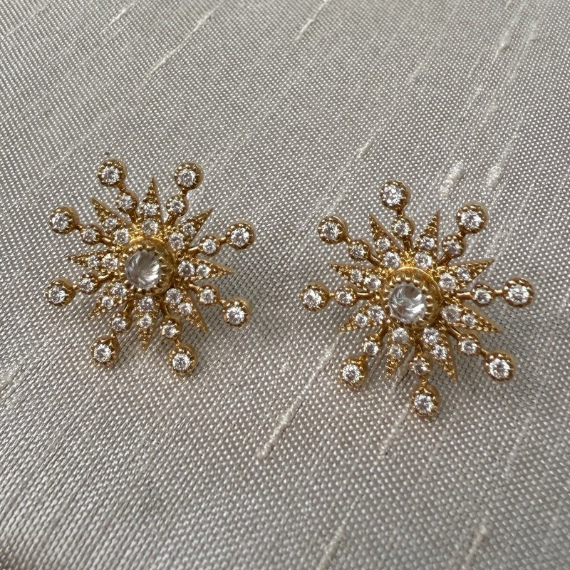 Colette 18k Yellow Gold and Diamond Twinkle Star Stud Earrings