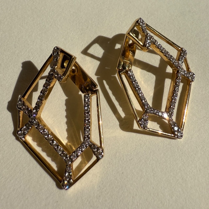 Kavant & Sharart 18k Yellow Gold Origami Link no. 5 Skeleton Diamond Earrings