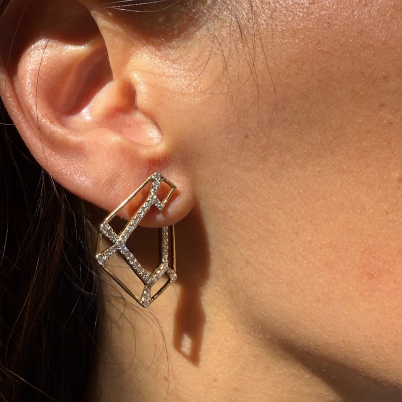 Kavant & Sharart 18k Yellow Gold Origami Link no. 5 Skeleton Diamond Earrings