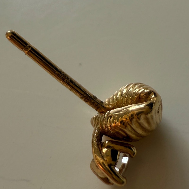 Renna Bitsy Bean Stud Closed with Diamond, single