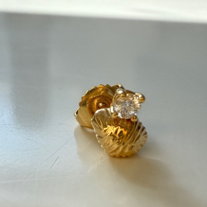 Renna Bitsy Bean Stud Closed with Diamond, single