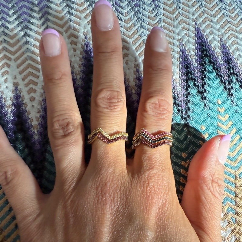 Kavant & Sharart 18k Yellow Gold Small Ziggy Ring with Pink Sapphires - sz 7