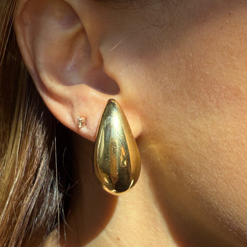 18k Yellow Gold Hollow Teardrop Earrings
