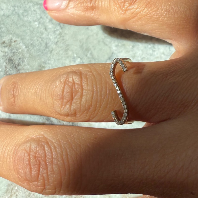 KWIT 14k Yellow Gold Diamond Letter "S" Ring