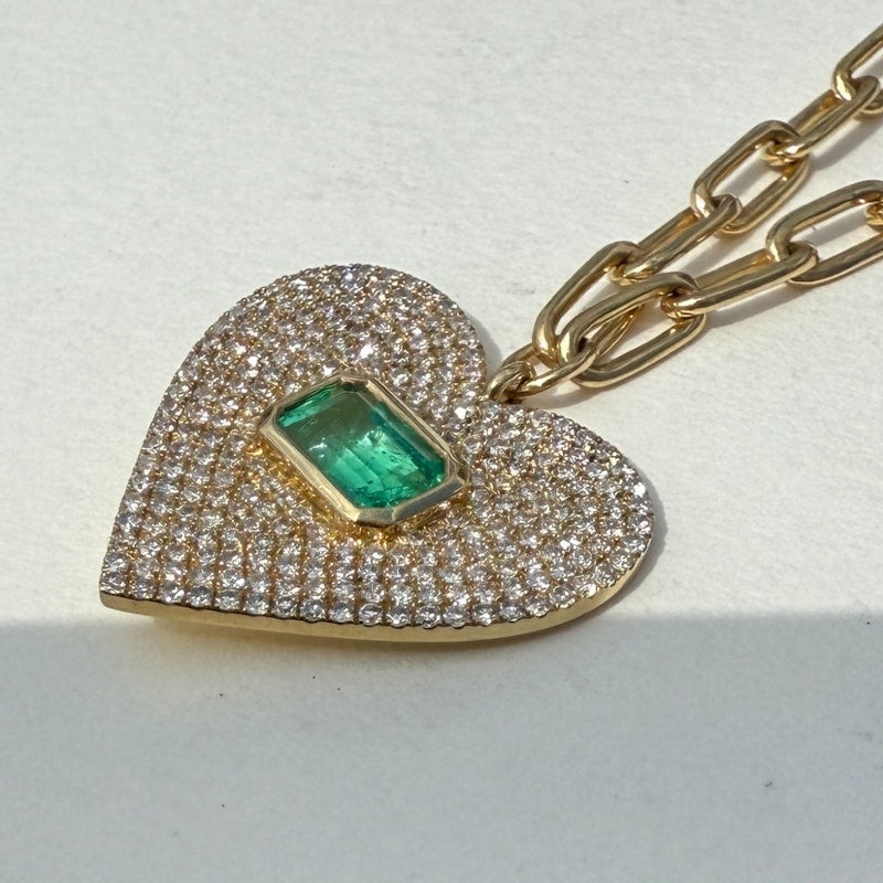 14k Yellow Gold Emerald & Diamond Heart Paperclip Chain Necklace