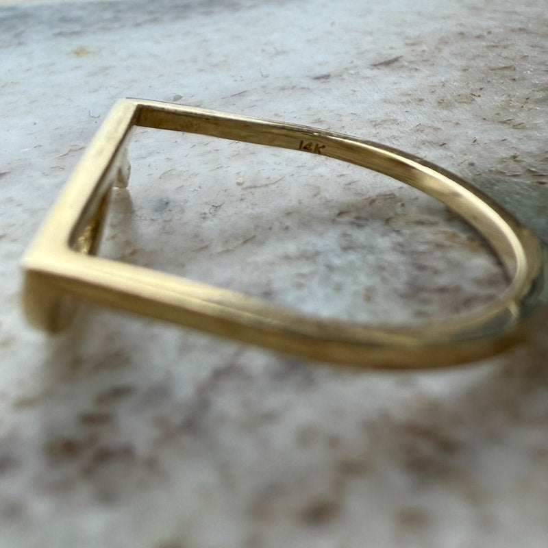 KWIT 14k Yellow Gold Letter "R" Ring
