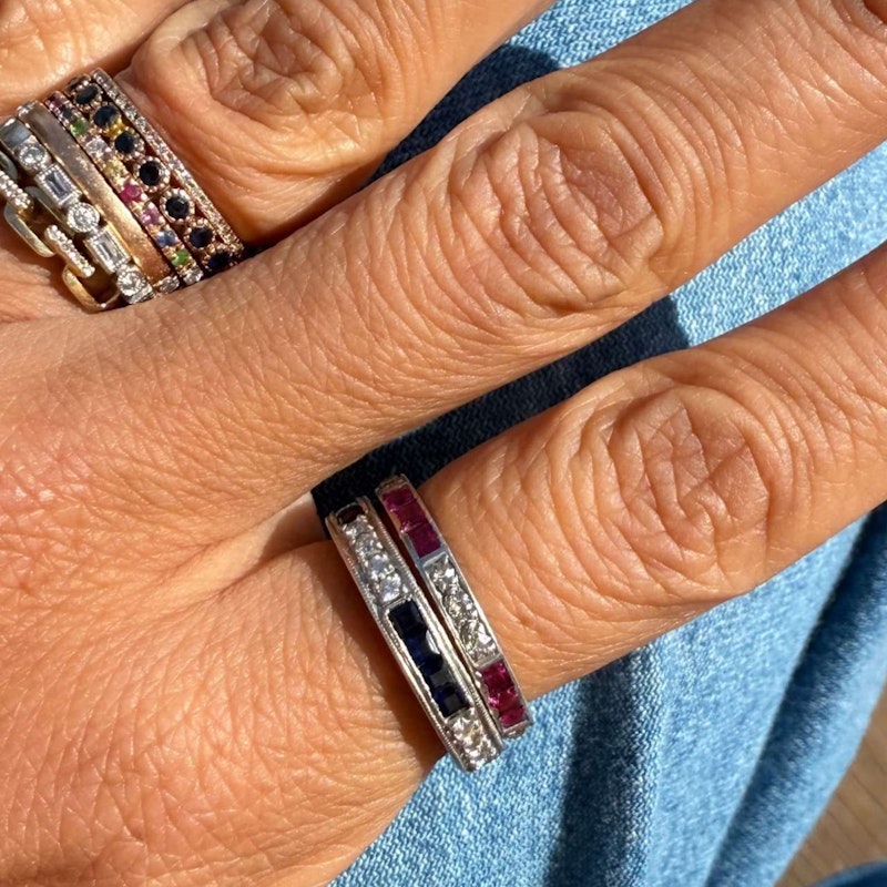 Vintage Art Deco 18k White Gold Blue Sapphire & Diamond Eternity Ring