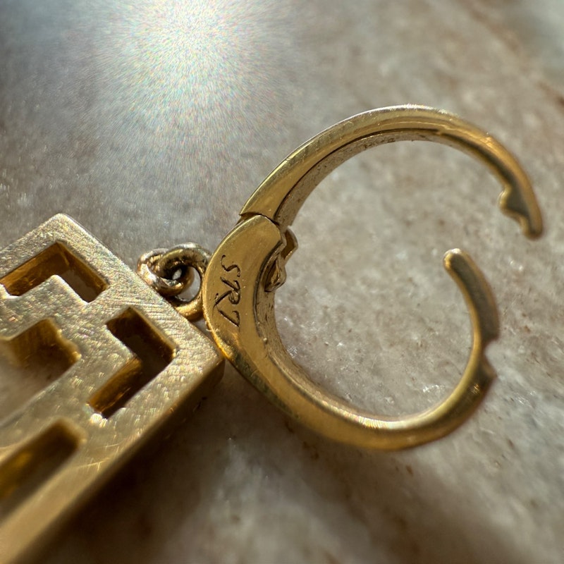 Shylee Rose 14k Yellow Gold Mini Diamond Outline “E” Initial Charm