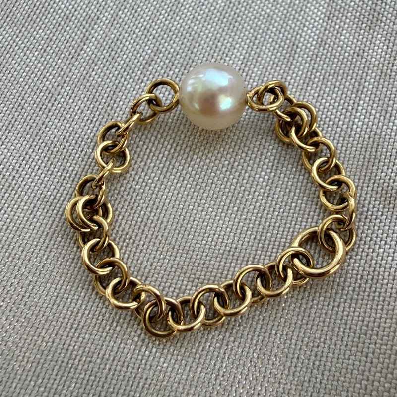 Spinelli Kilcollin Akoya Pearl Gravity Chain Ring in 18k Yellow Gold
