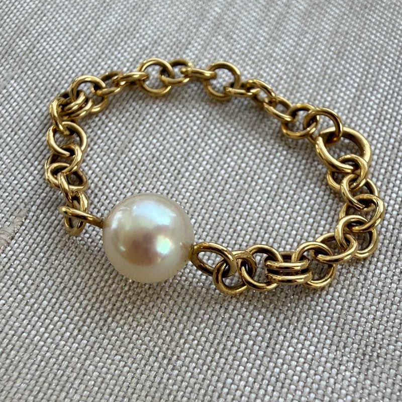 Spinelli Kilcollin Akoya Pearl Gravity Chain Ring in 18k Yellow Gold