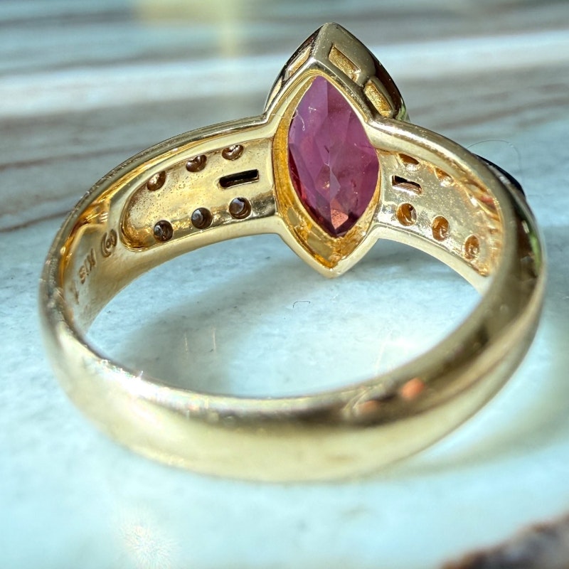 Vintage 18k Yellow Gold Pink Tourmaline Marquise Ring with Onyx & Diamond Accents