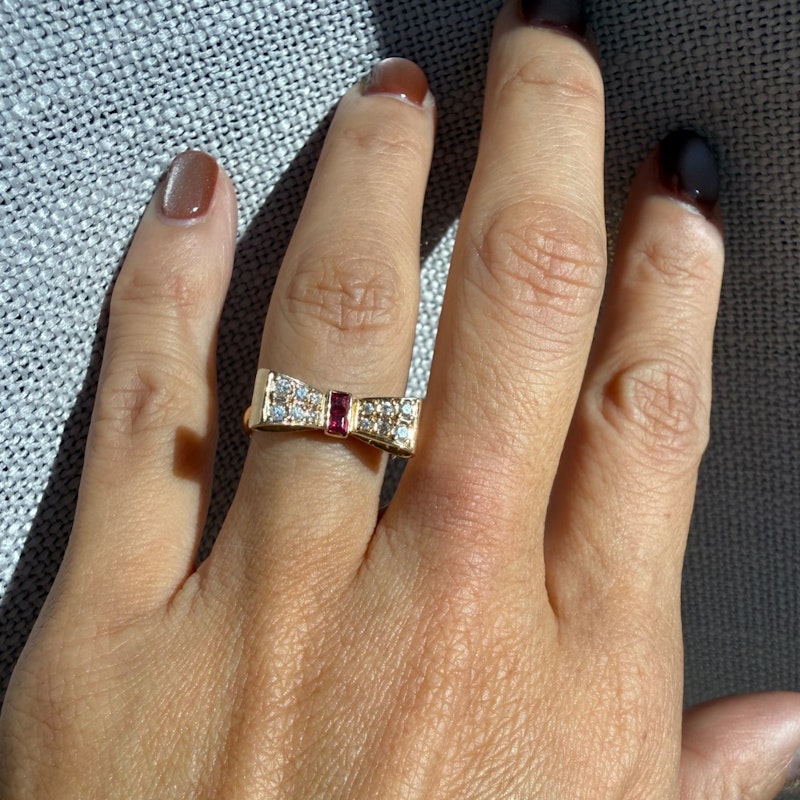 18k Yellow Gold Ruby & Diamond Bow Ring