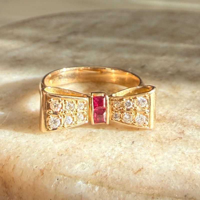 18k Yellow Gold Ruby & Diamond Bow Ring