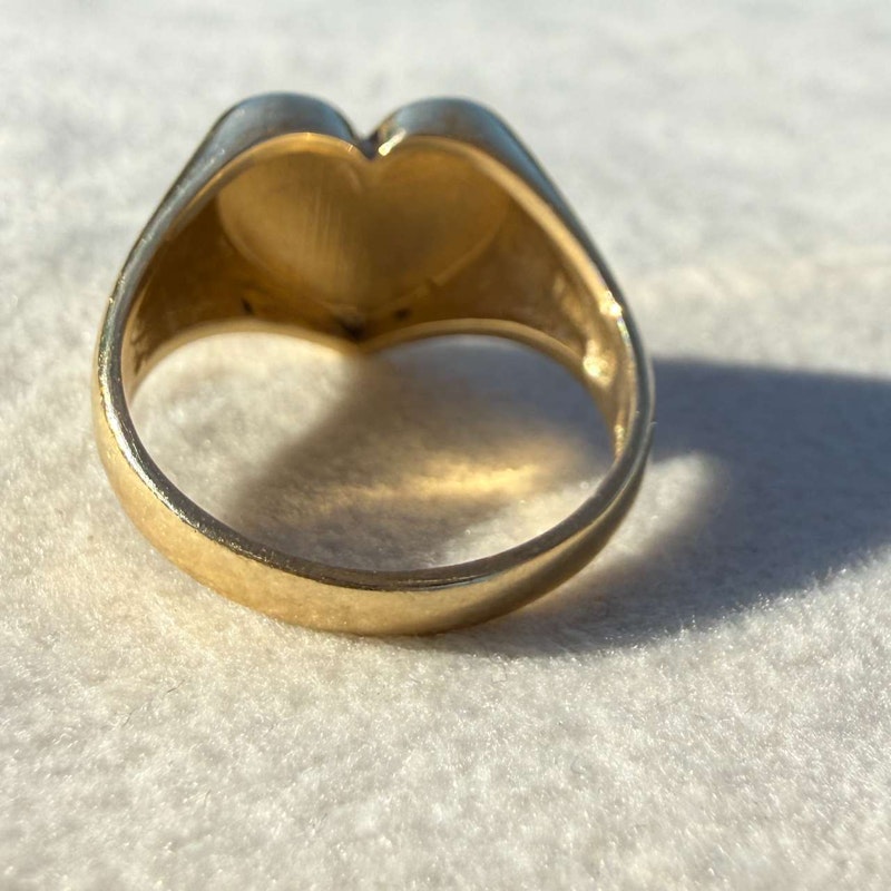 Gjenmi 14k Yellow Gold Small Heart Signet Ring